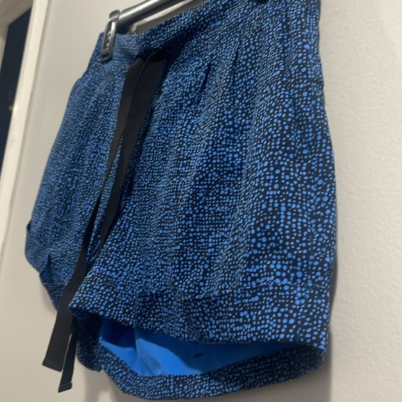 Lululemon Lululemon Breakaway Short (3")  Ribbon Tie Shorts - Picture 5 of 8